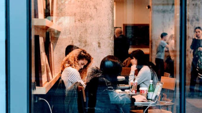 Mujer-salud-y-nuevos-entornos-laborales
